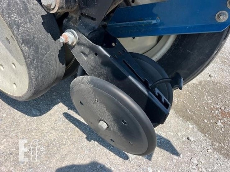 2008-kinze-3800sds-image-66
