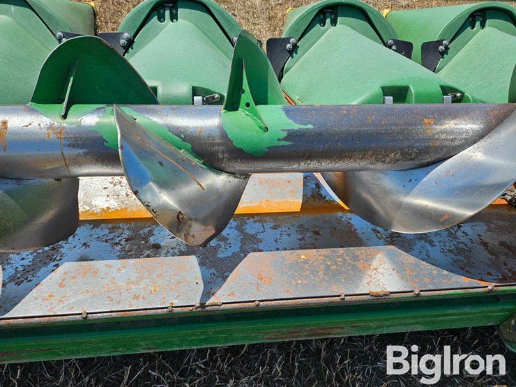 2008-john-deere-608c-image-13