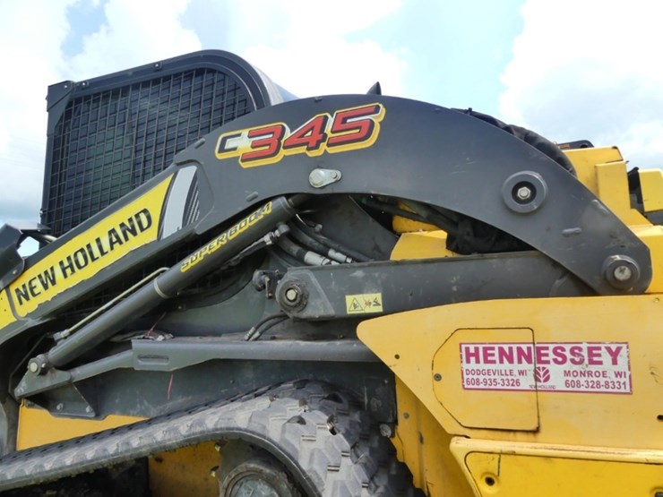 new-holland-c345-image-7