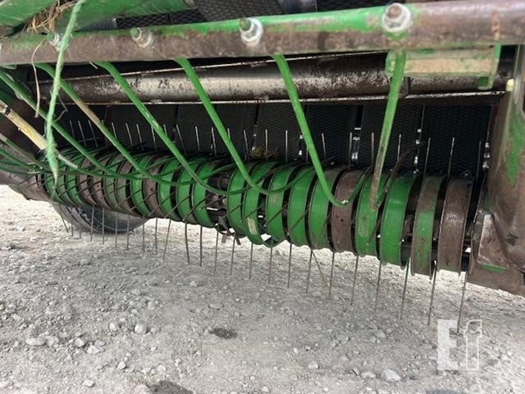 1997-john-deere-566-image-12