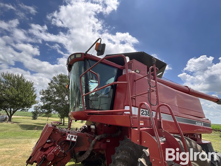2004-case-ih-2388-image-11