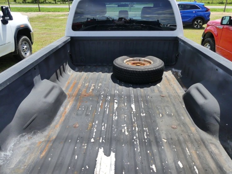2013-ford-f250-xl-image-5