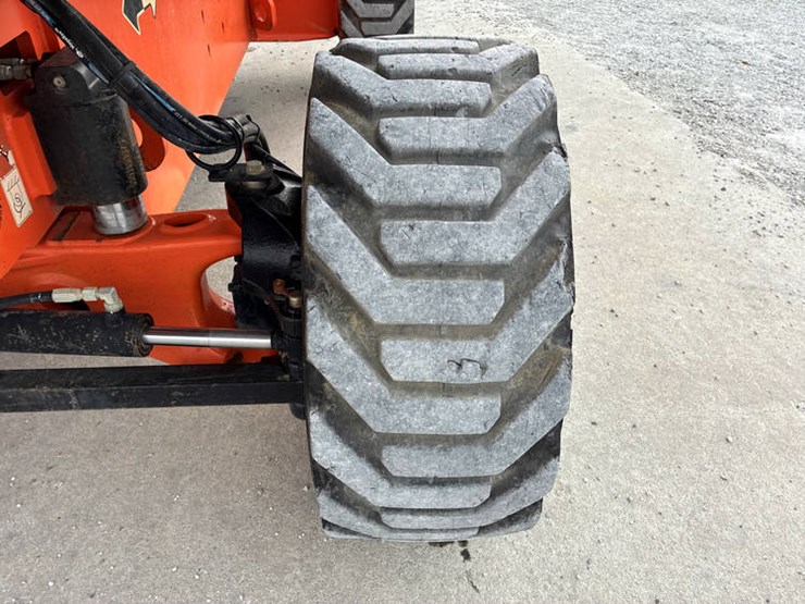 jlg-600s-image-44