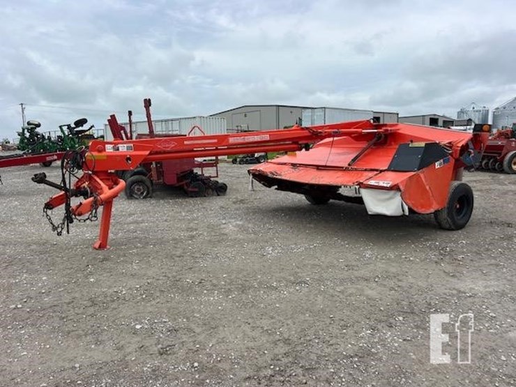 2013-kuhn-fc353gc-image-3