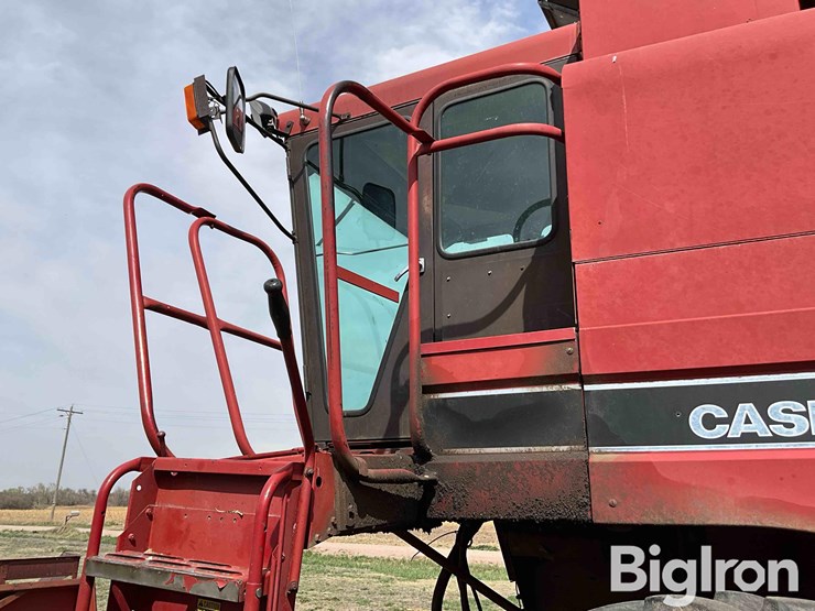 1990-case-ih-1680-image-9