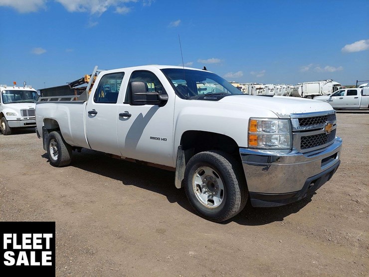 2013-chevrolet-silverado-2500hd-image-2