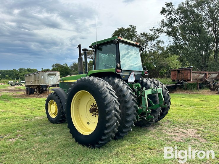 1989-john-deere-4755-image-7