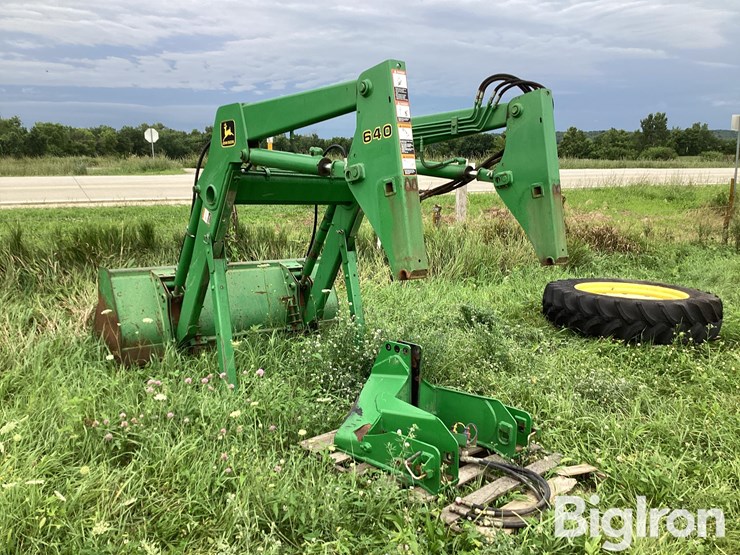 john-deere-640-image-7