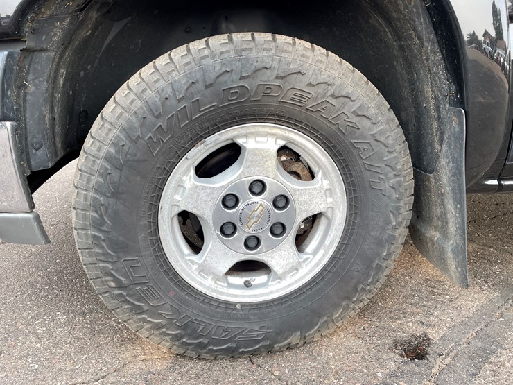 2002-chevrolet-silverado-1500-z71-image-13