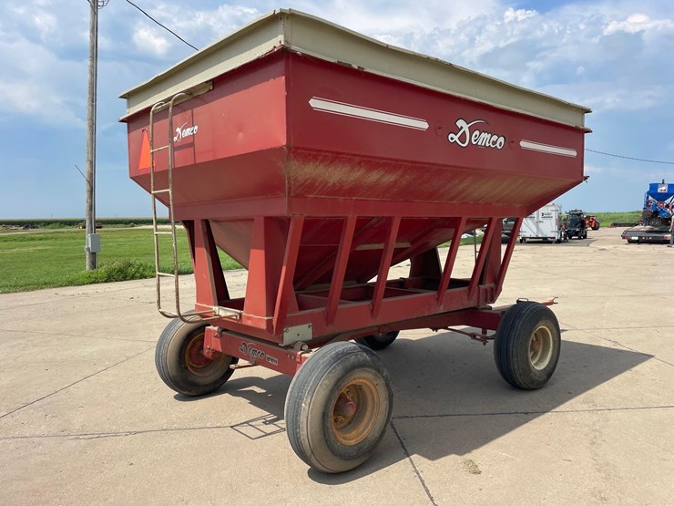 demco-325-image-3