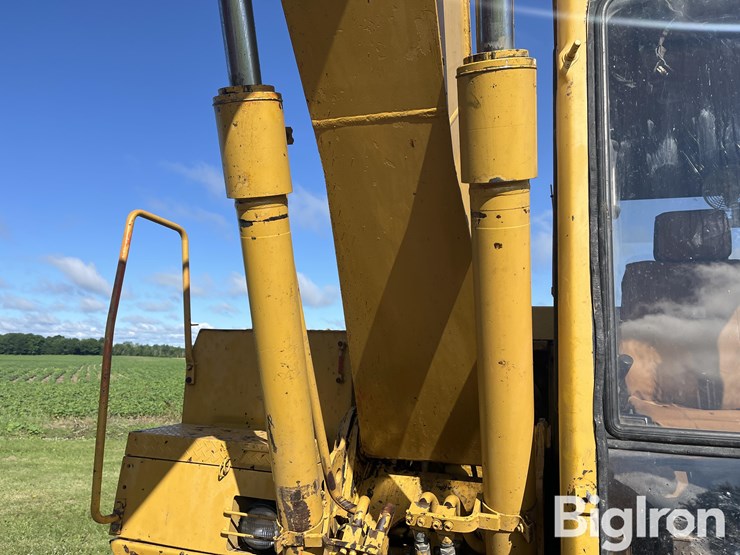 1990-caterpillar-e110b-image-12