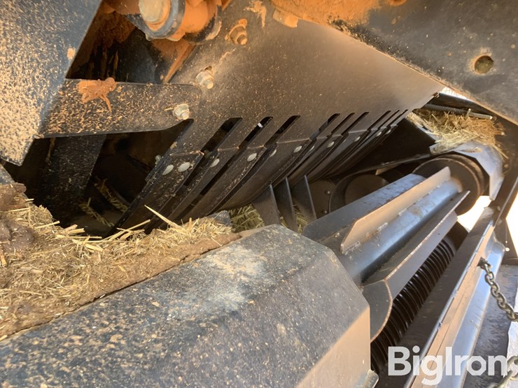 2014-case-ih-lb434-image-19
