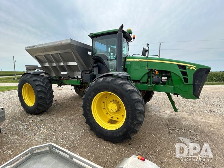 2009-john-deere-4930-image-11
