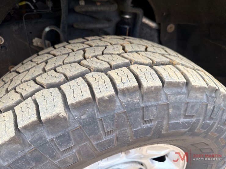 2012-ford-f250-xl-image-4