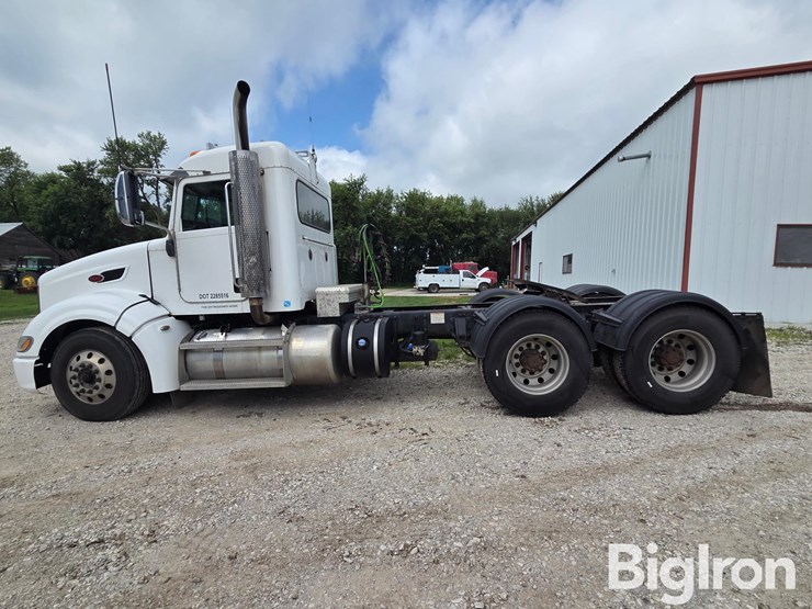 2012-peterbilt-386-image-8