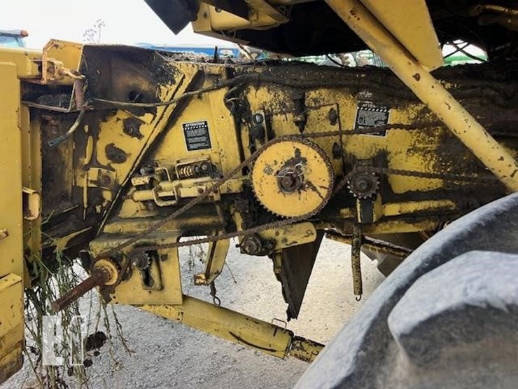 new-holland-tr85-image-50