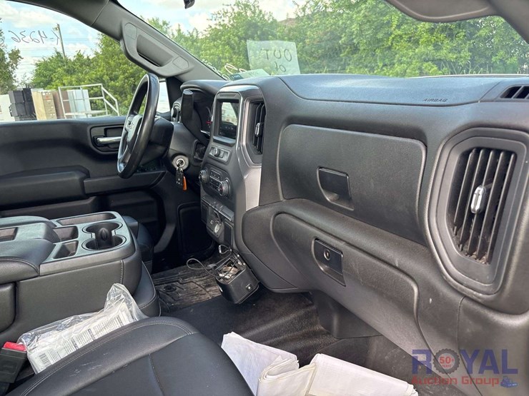2019-chevrolet-silverado-1500-image-29