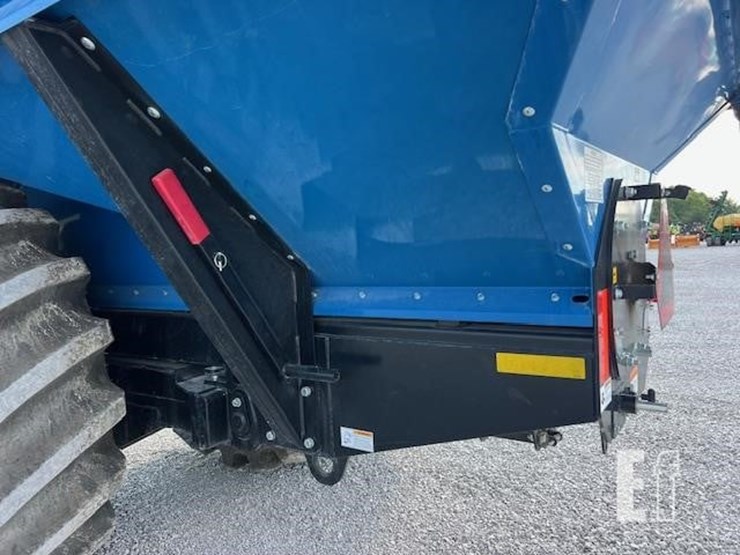 2023-kinze-1121-image-21