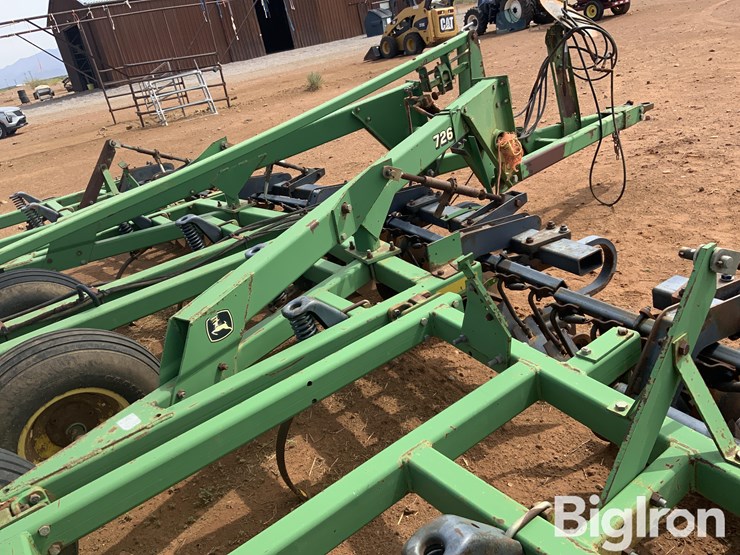 john-deere-726-image-20