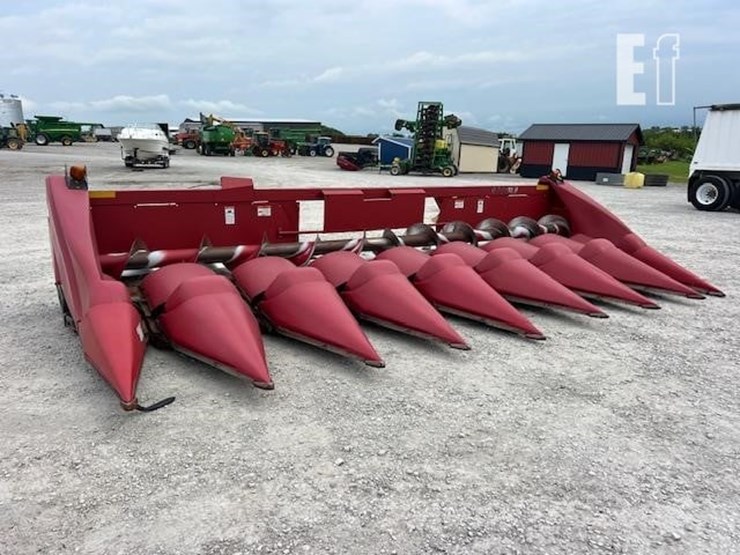 2011-case-ih-3408-image-3