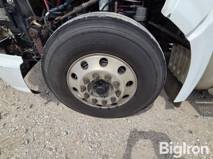 2012-peterbilt-386-image-19