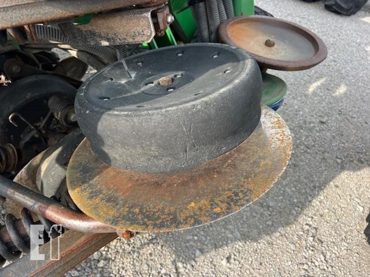 2005-john-deere-1690-ccs-image-17