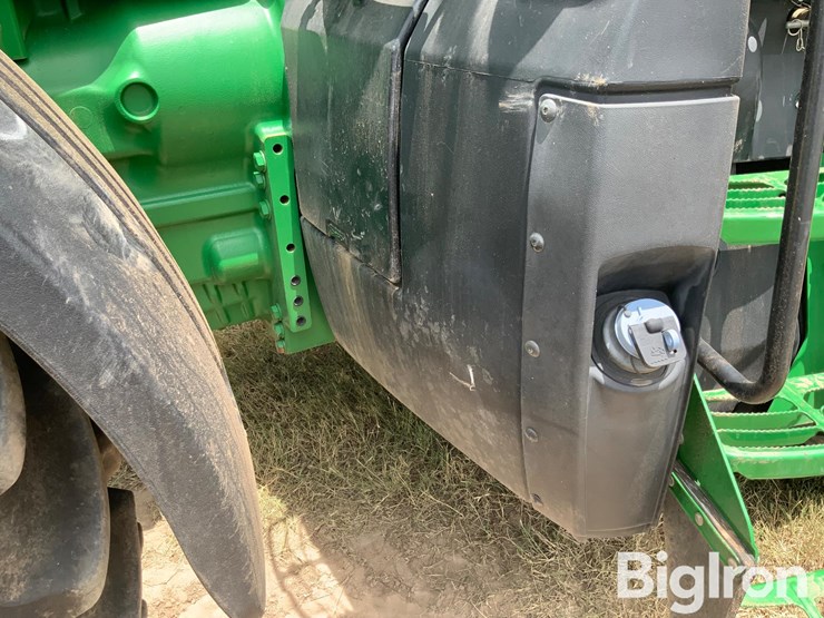 2018-john-deere-8400r-image-17