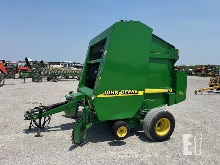 2001-john-deere-567-image-1