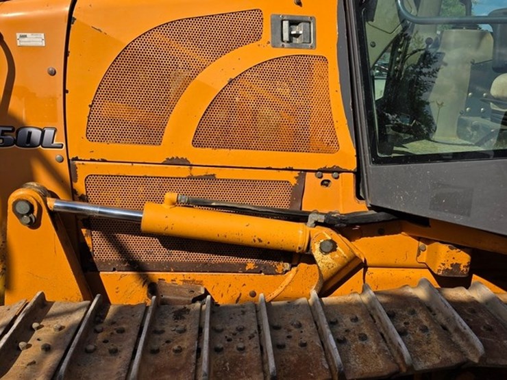 2012-case-850l-xlt-image-16