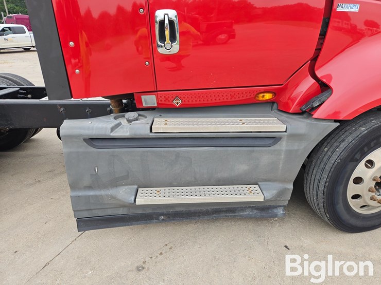 2014-international-prostar-image-16