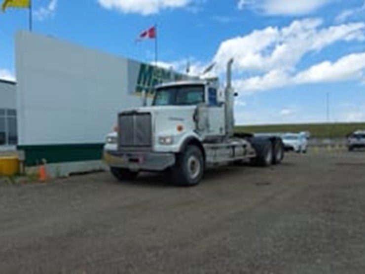 2015-western-star-4900-image-16