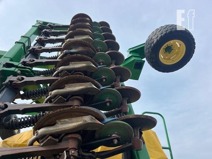 2005-john-deere-1690-ccs-image-21