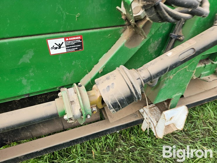 2010-john-deere-608c-image-11