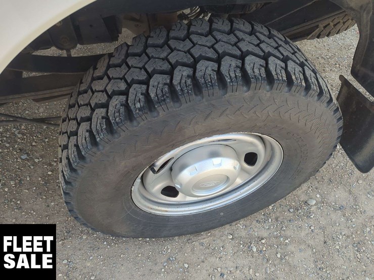 2021-ford-f250-image-25