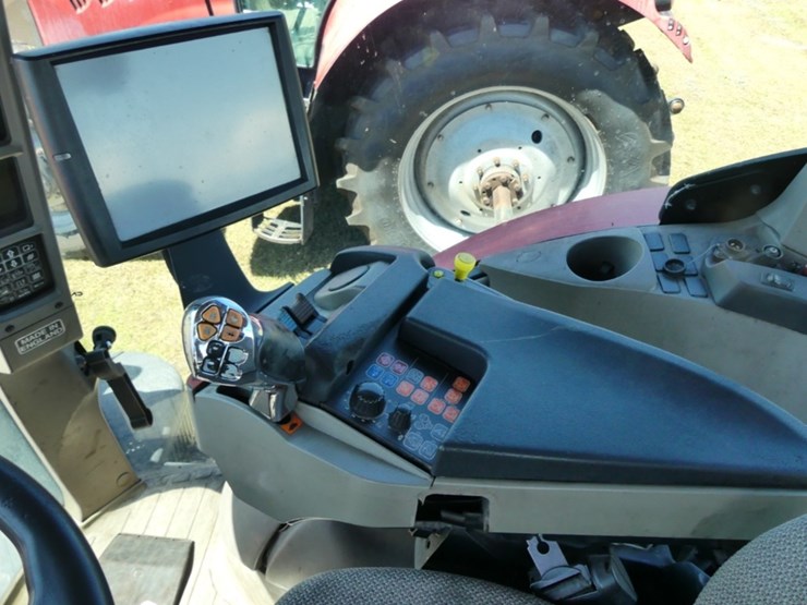 case-ih-165-image-10