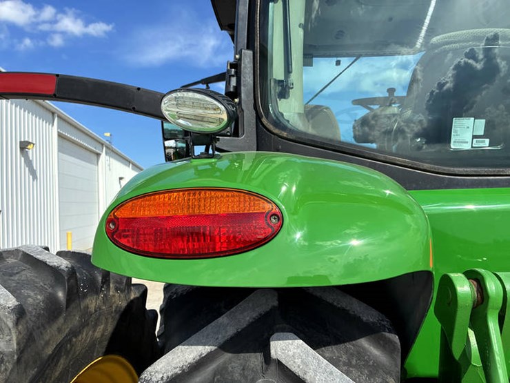 2018-john-deere-8370r-image-29