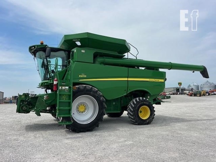 2014-john-deere-s670-image-2