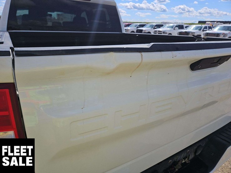 2019-chevrolet-silverado-1500-image-34