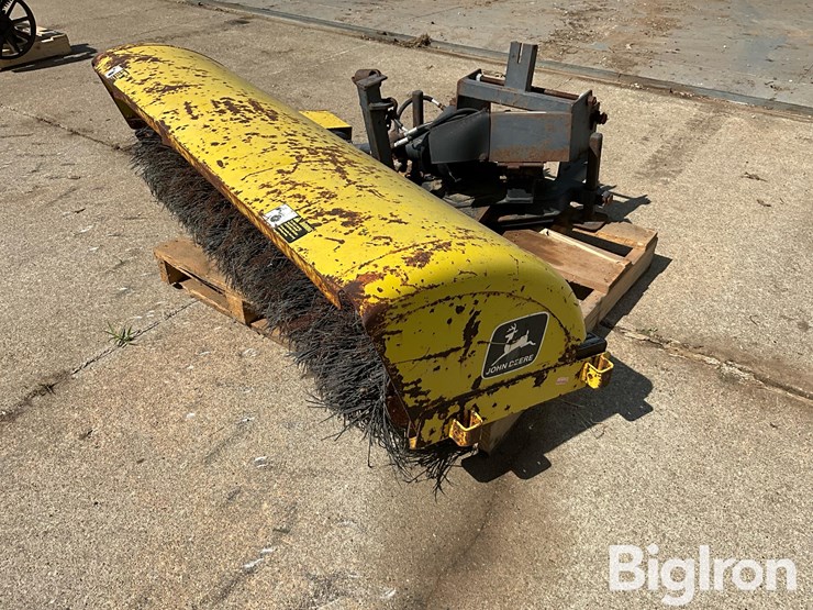 john-deere-246-image-1