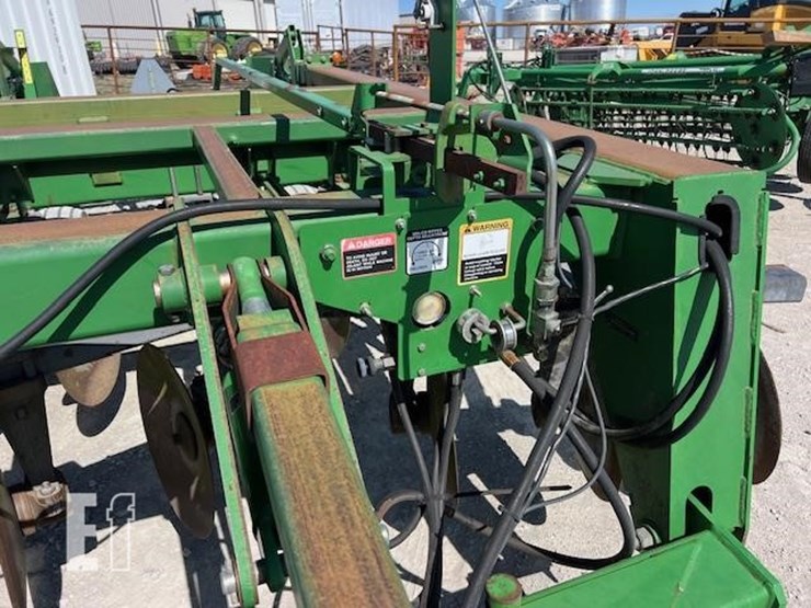john-deere-2700-image-13