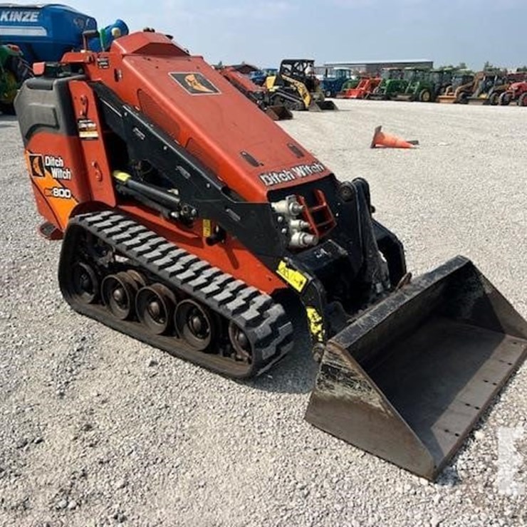 2021 DITCH WITCH SK800