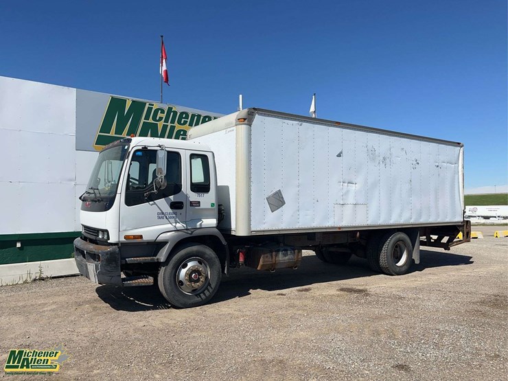2007-gmc-t7500-image-2