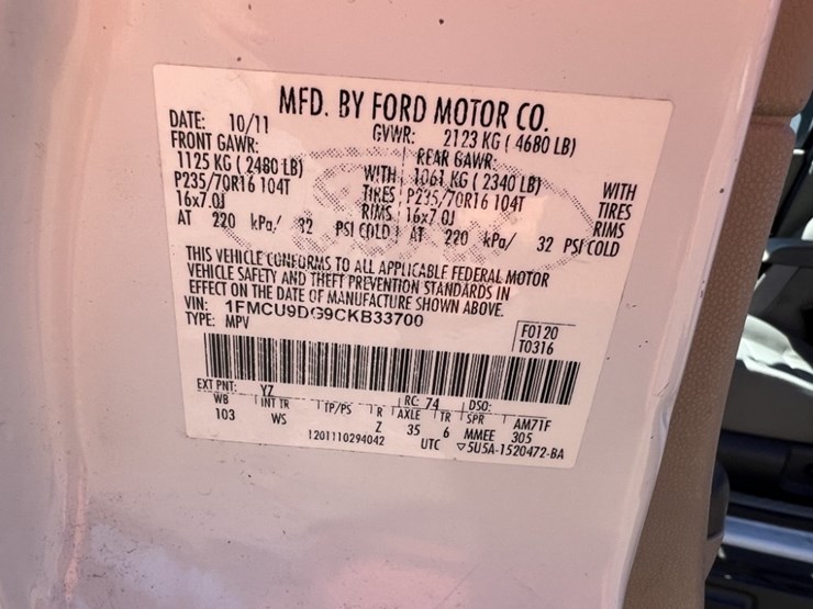 2012-ford-escape-image-36