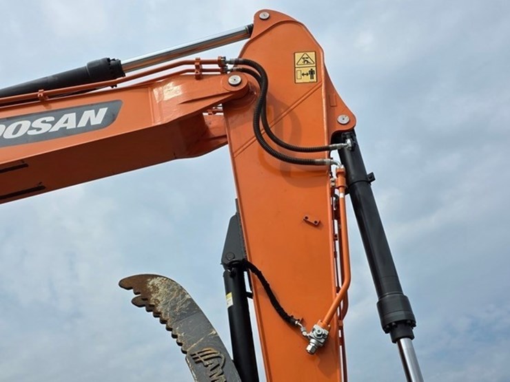 2019-doosan-dx225-lc-5-image-10