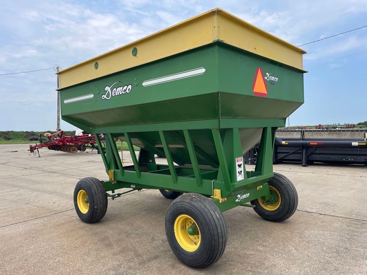 demco-325-image-6
