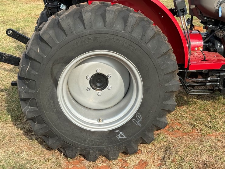 case-ih-farmall-35a-image-5