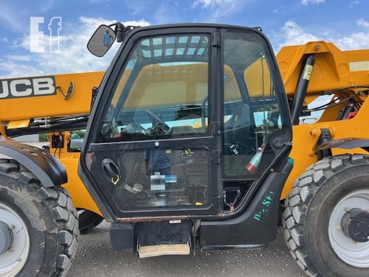 2015-jcb-507-42-image-21
