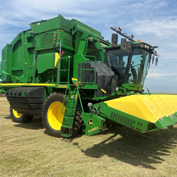 2016 JOHN DEERE CS690