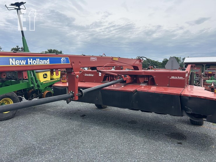 2012-new-holland-h7460-image-1