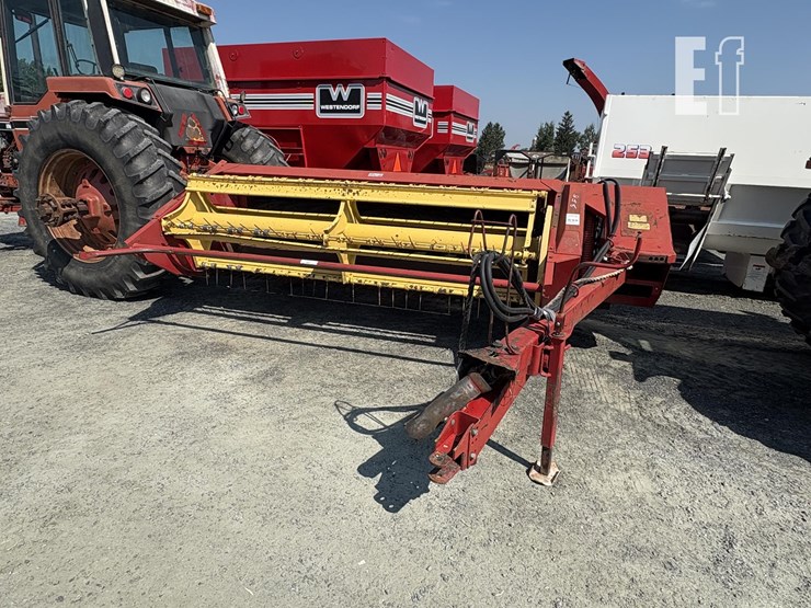 new-holland-489-image-1